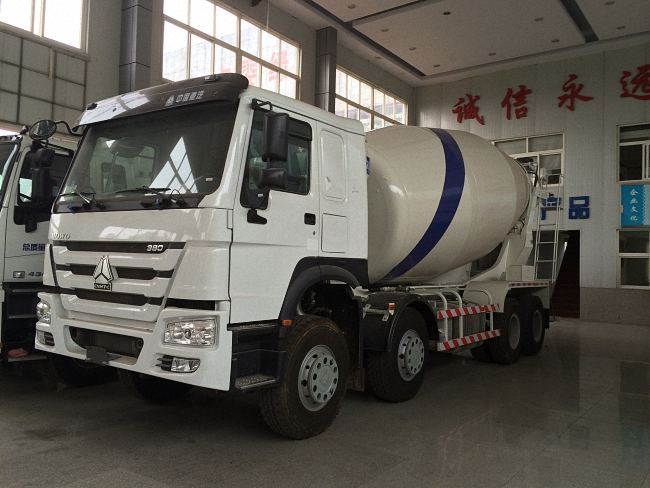 HM10-D Concrete Truck Mixer