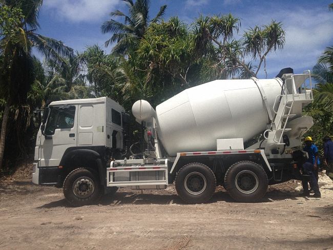 HM14-D Concrete Truck Mixer