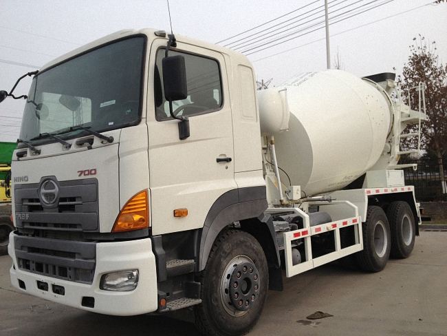 HM6-D concrete mixer truck