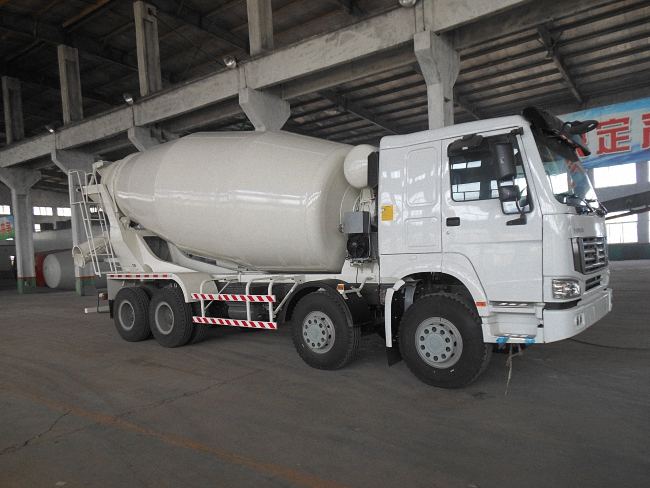 HM8-D Concrete Truck Mixer