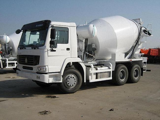 HM8-D Concrete Truck Mixer