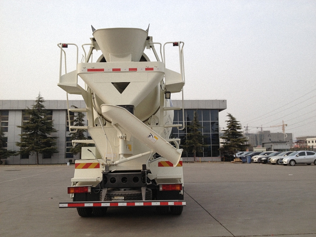 HM9-D Concrete Truck Mixer