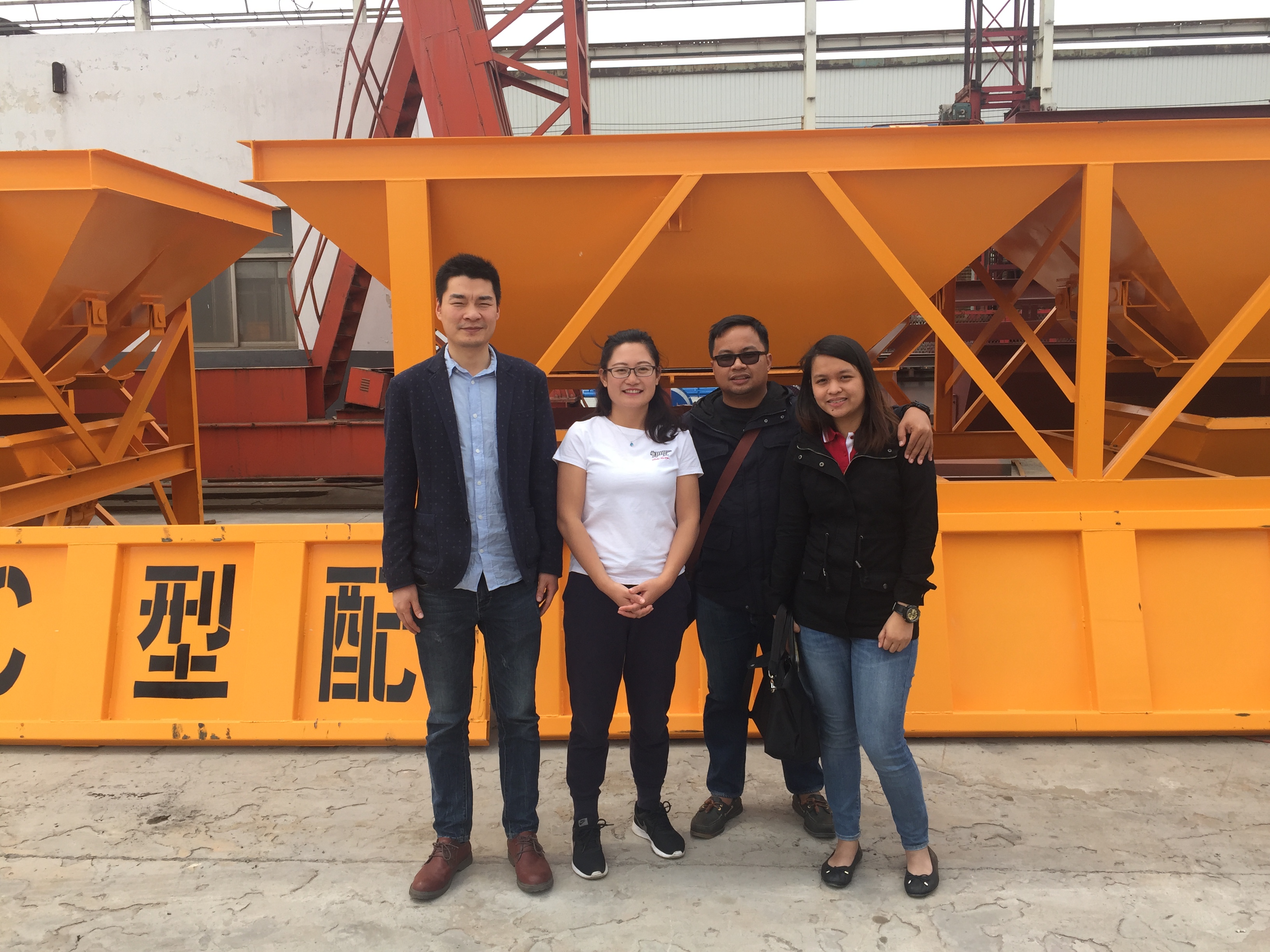 Customers from Philippines visit our factory last week