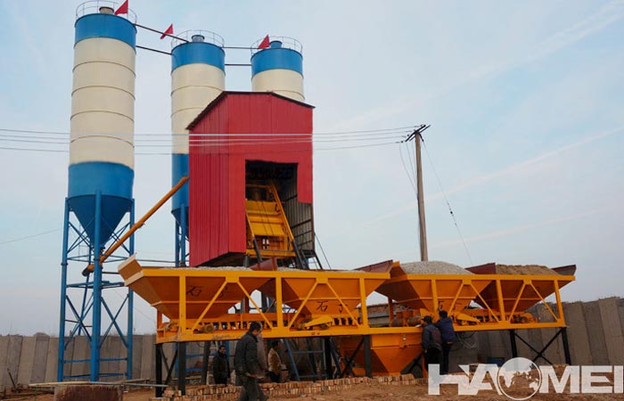 The price and configuration of mini concrete batching plant for sale