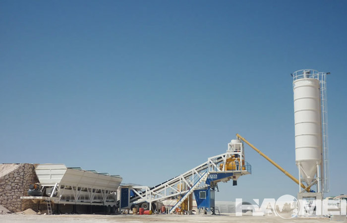 mobile mini concrete batching plant