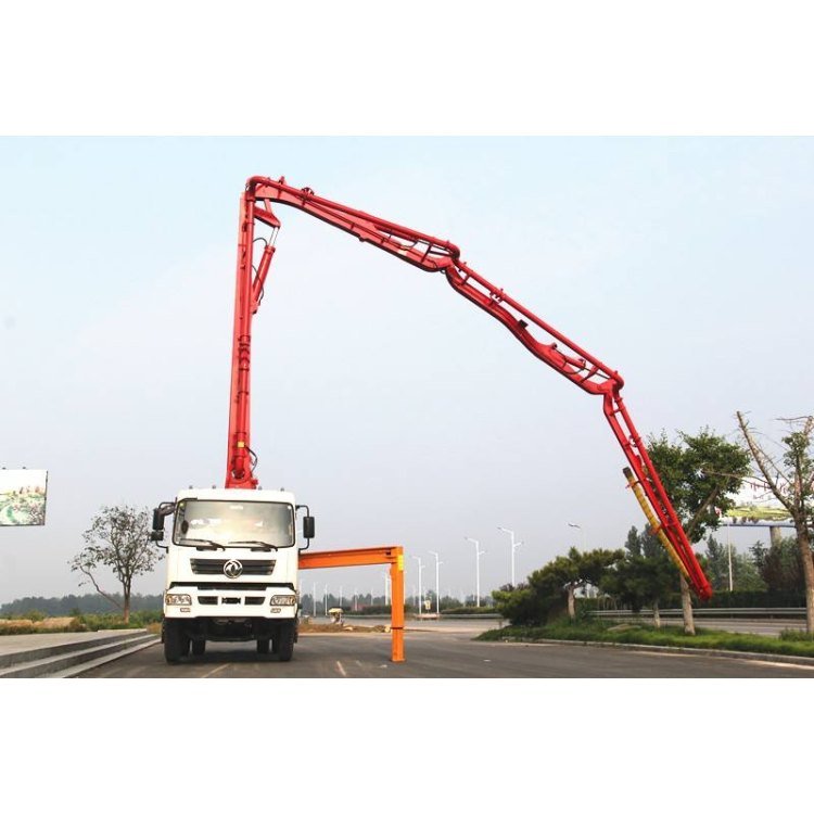 boom concrete pump truck